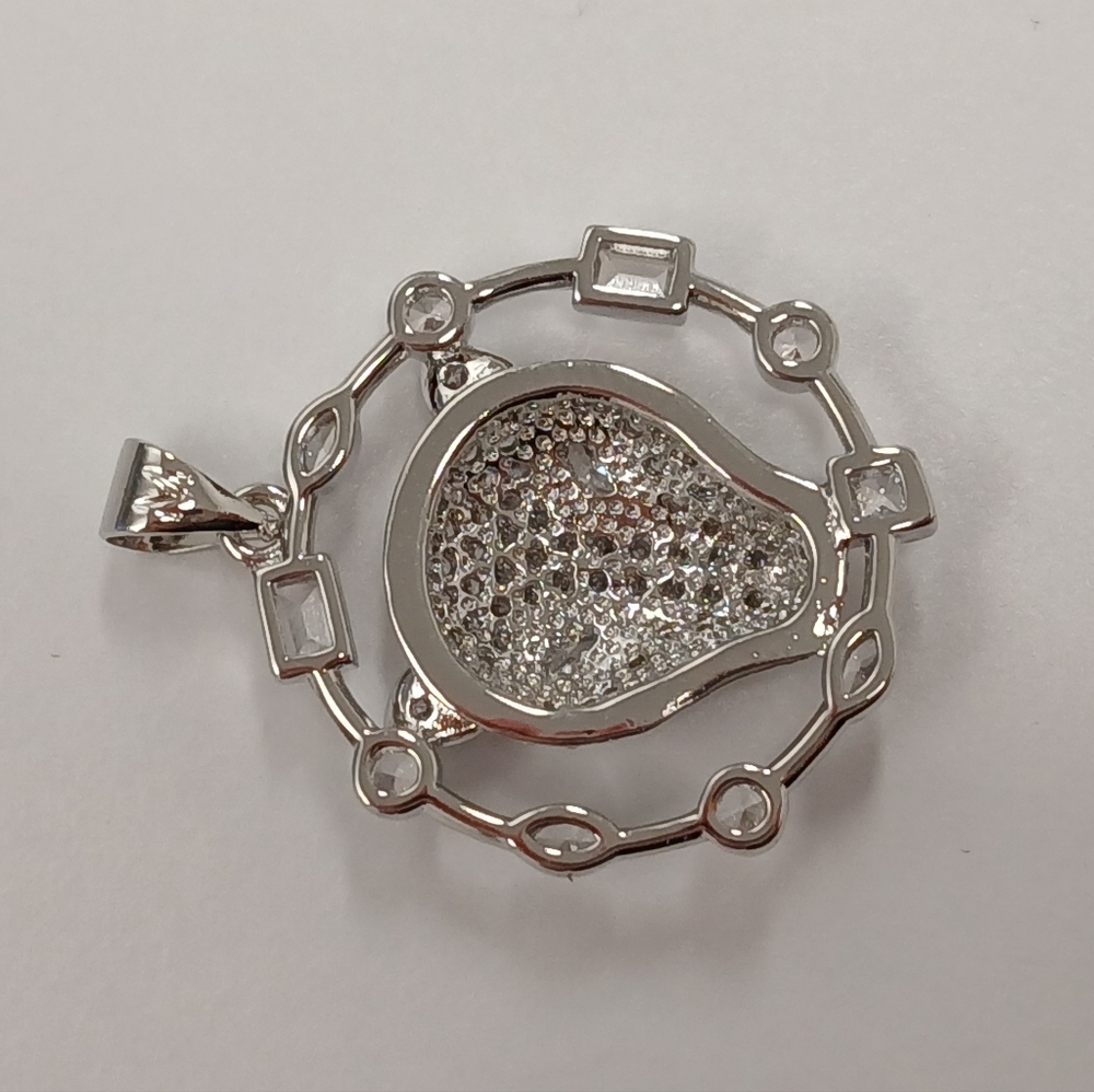 Nwot 18k White Gold Plated Panther Pendant By Pretty Bird Jewelry - Picture 6 of 7